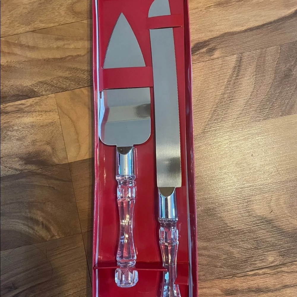 Wedding cake knife set
